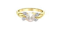 PEARL AND DIAMONDS RING